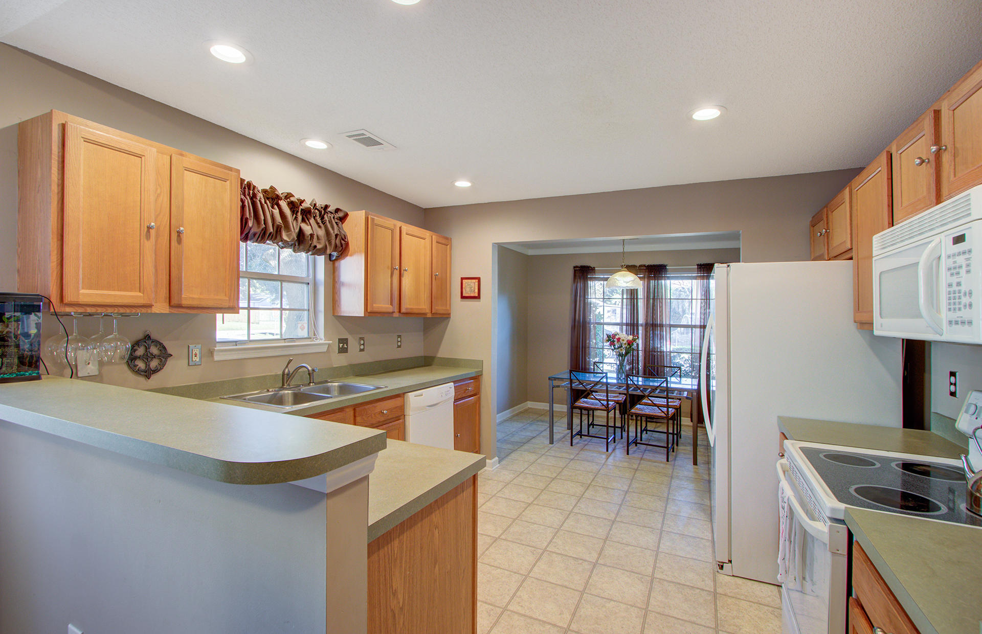 1074 Farmington Road Charleston, SC 29412 - Photo 6 of 25 Topher-1074 Farmington Road-MJ (8)