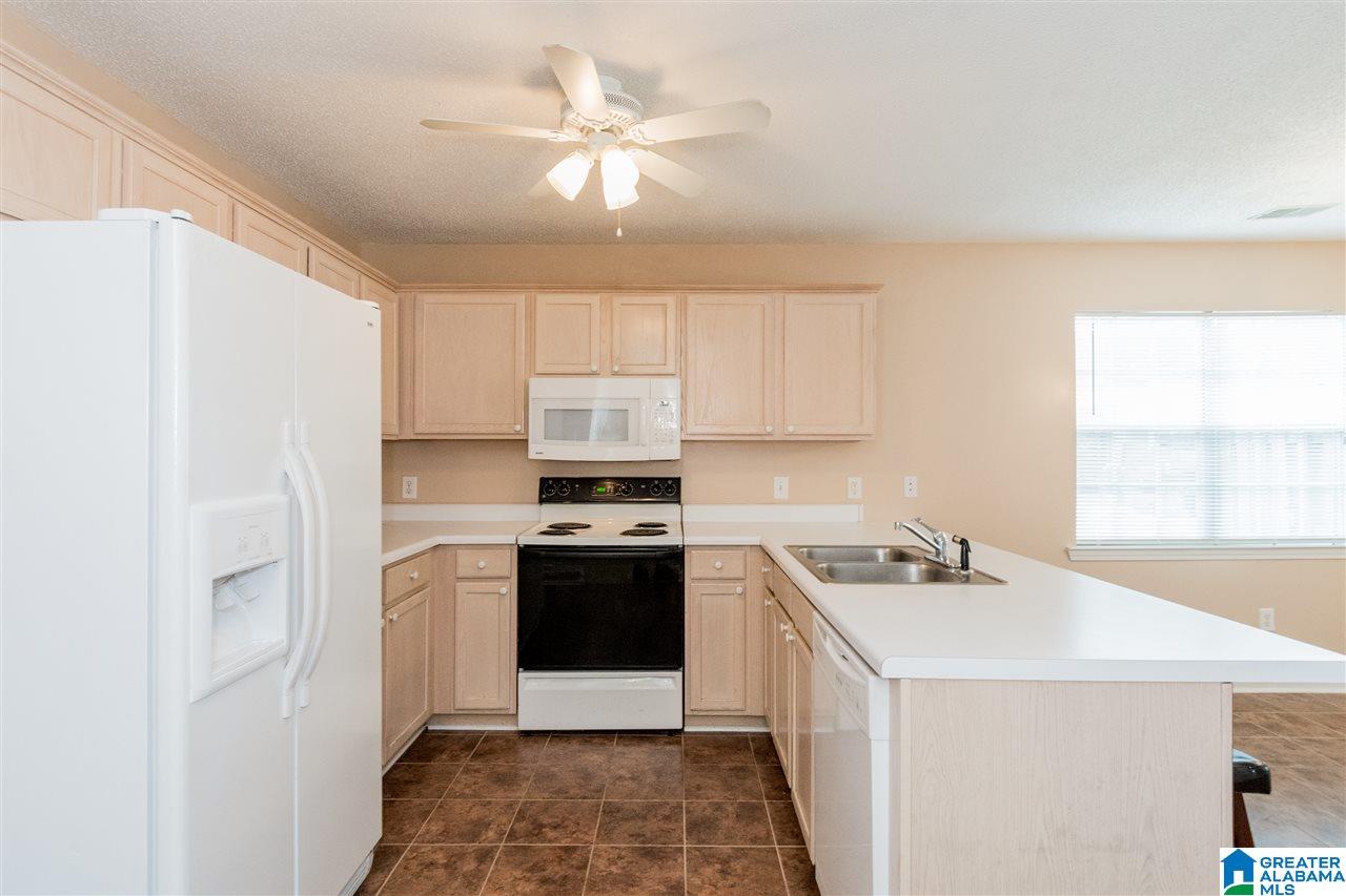 184 Stonebridge Circle Pelham, AL 35124 - Photo 12 of 34