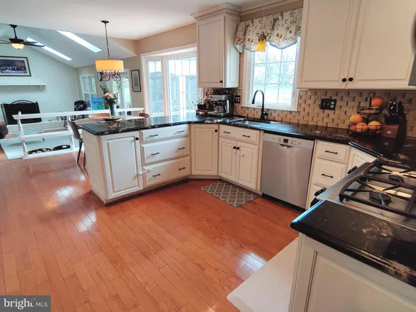 $4,900 | 12761 Flat Meadow Lane, Herndon, VA 20171