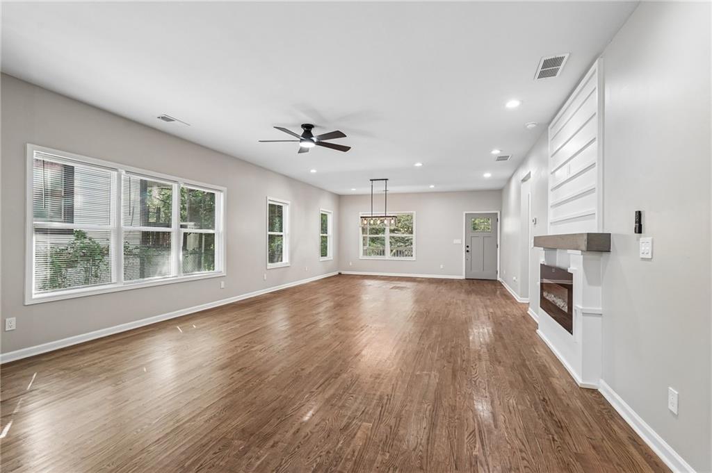 809 Dill Avenue Southwest Atlanta, GA 30310 - Photo 7 of 43 Gallery Image 7
