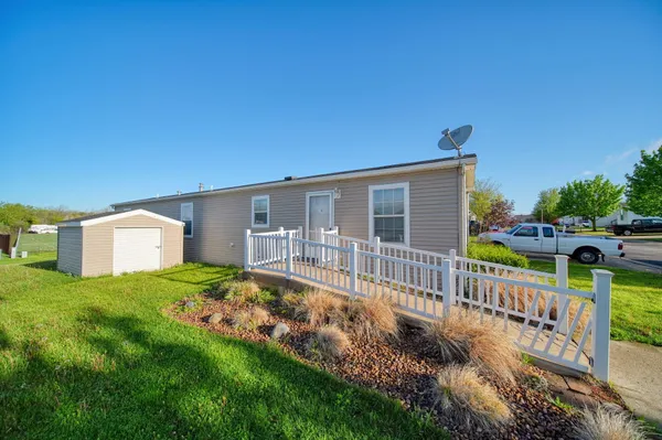 $28,000 | 324 Grand River Drive, Adrian, MI 49221