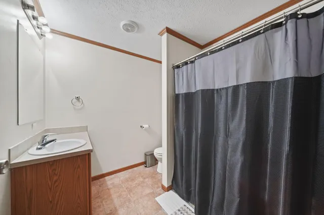 $28,000 | 324 Grand River Drive, Adrian, MI 49221