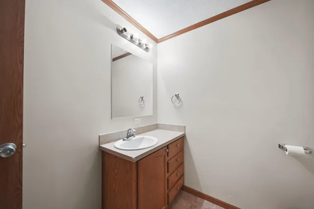 $28,000 | 324 Grand River Drive, Adrian, MI 49221