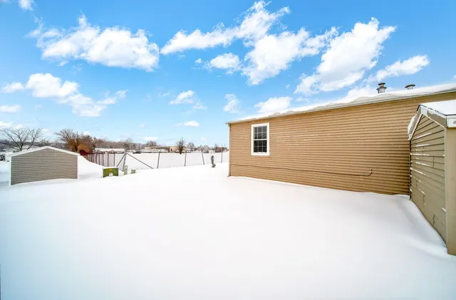 $28,000 | 324 Grand River Drive, Adrian, MI 49221