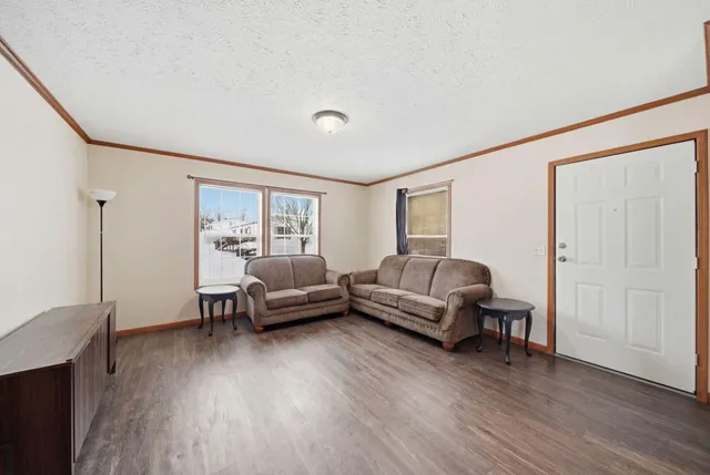 $28,000 | 324 Grand River Drive, Adrian, MI 49221