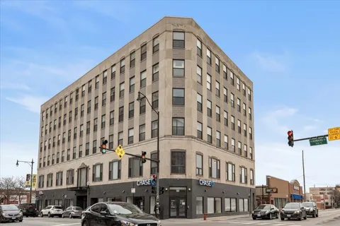 $299,900 | 1791 West Howard Street, Unit 405, Chicago, IL 60626