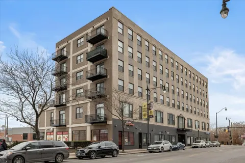 $299,900 | 1791 West Howard Street, Unit 405, Chicago, IL 60626