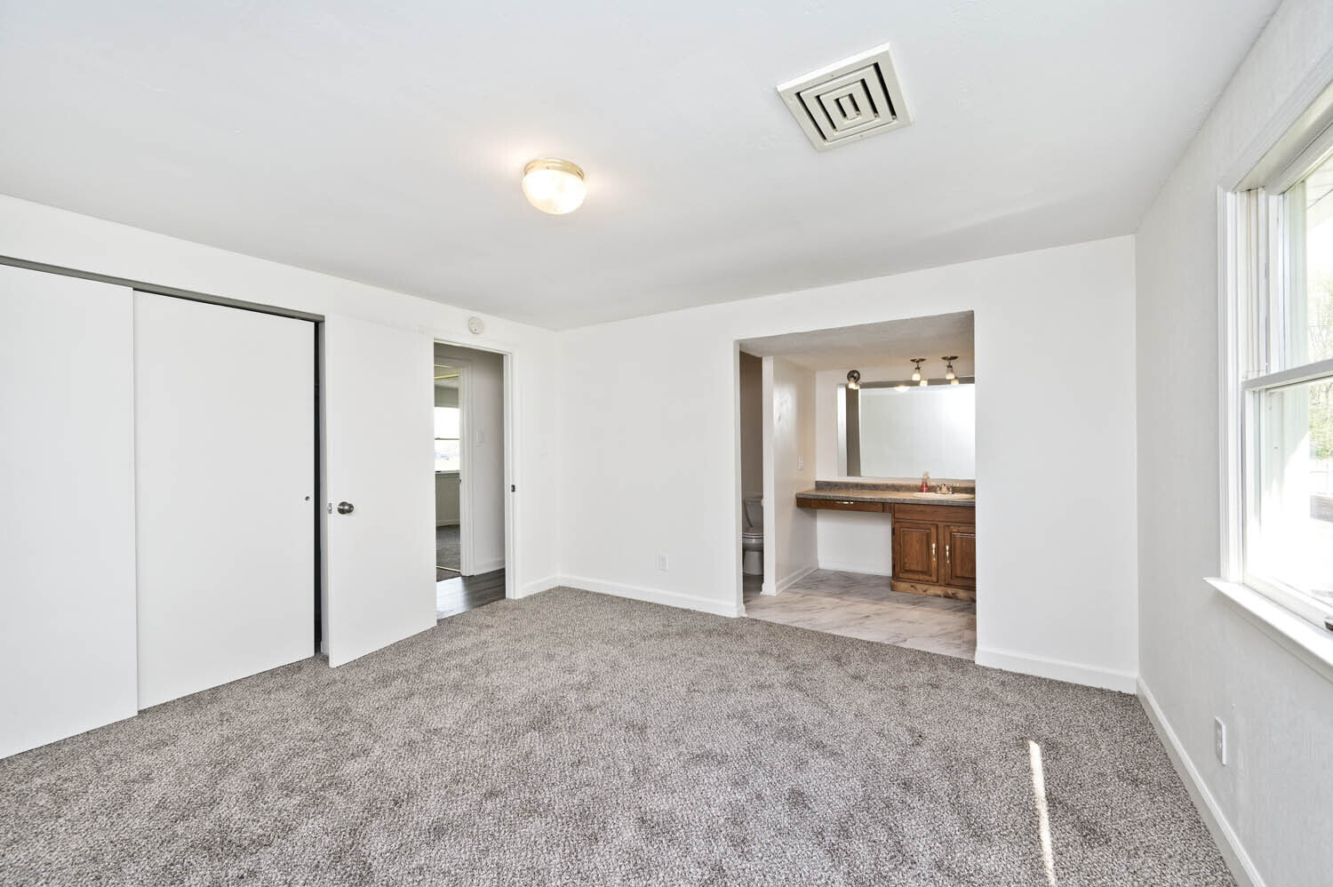 7137 Hague Road Indianapolis, IN 46256 - Photo 12 of 30 Gallery Image 12