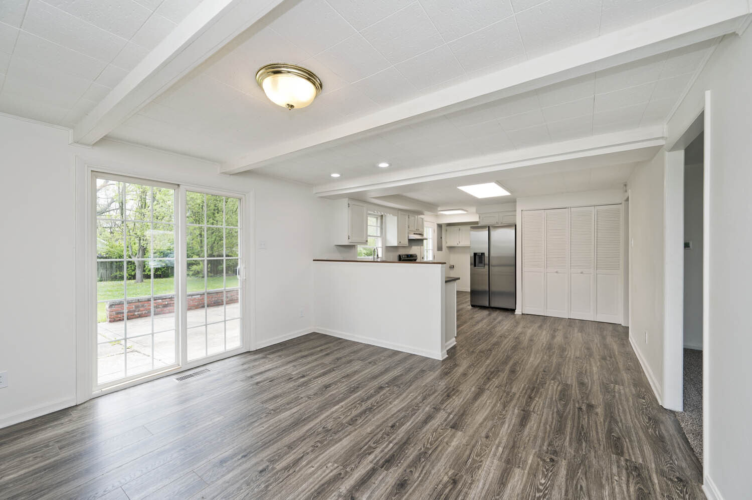 7137 Hague Road Indianapolis, IN 46256 - Photo 9 of 30 Gallery Image 9