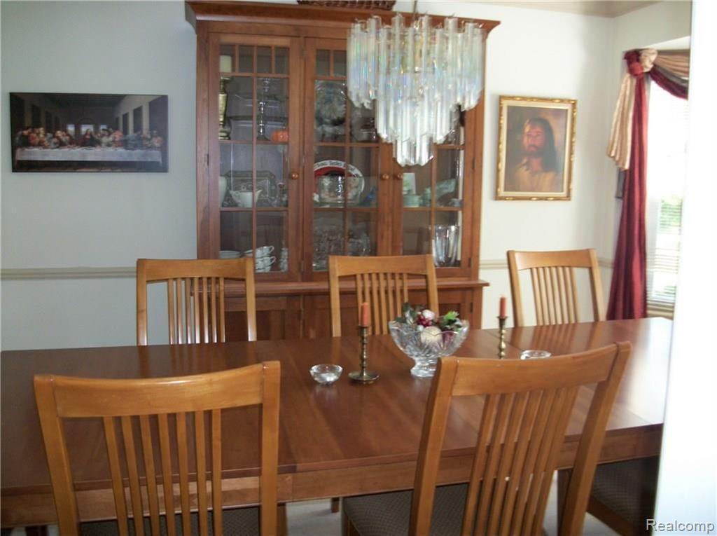 36125 Fredericksburg Road Farmington Hills, MI 48331 - Photo 20 of 63