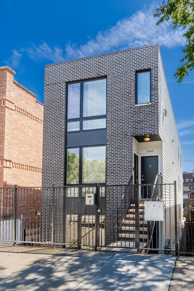1845 West 21st Place, Unit 3 Chicago, IL 60608 - Photo 1 of 48