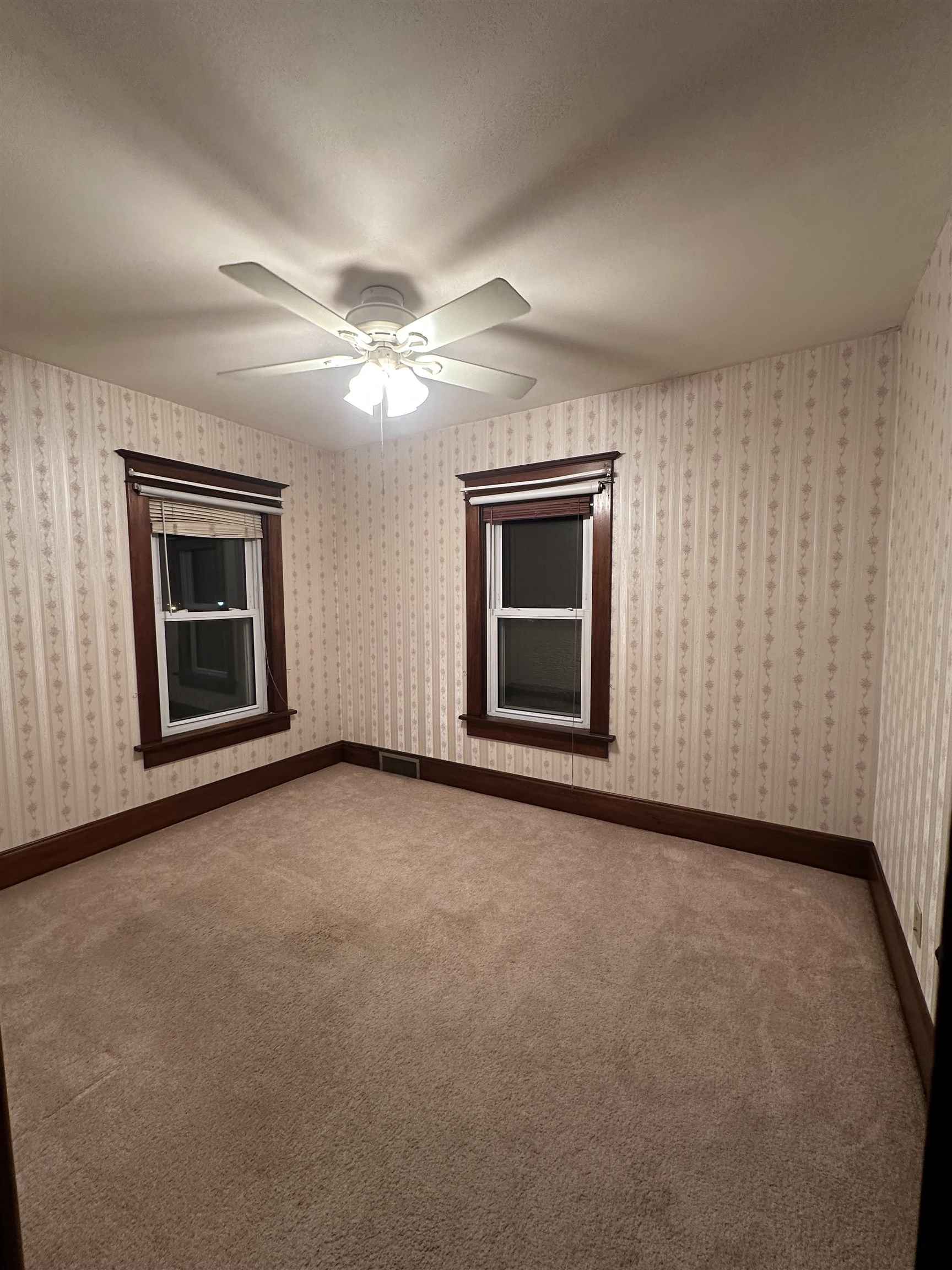 903 13th Avenue Monroe, WI 53566 - Photo 17 of 23