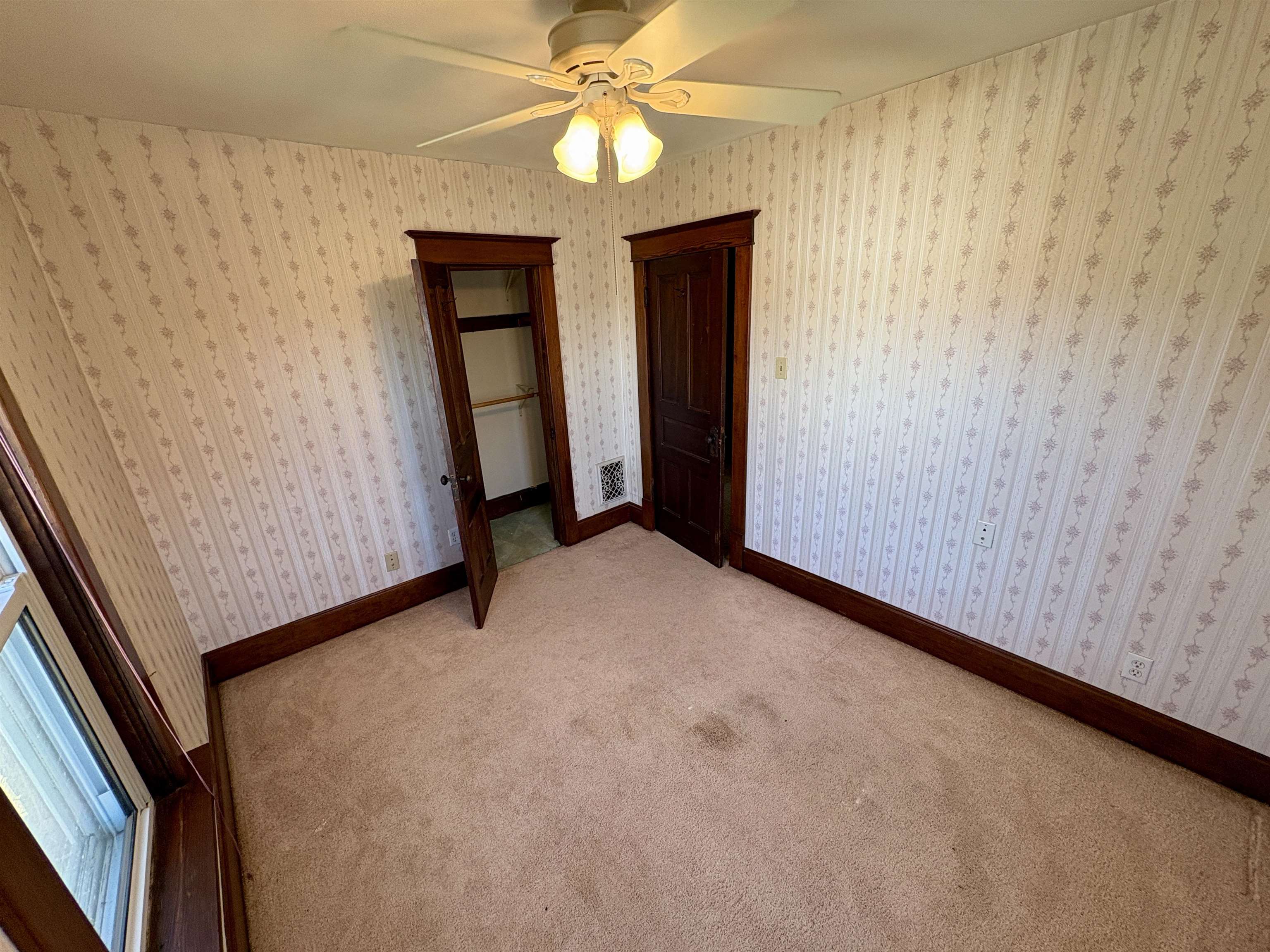 903 13th Avenue Monroe, WI 53566 - Photo 20 of 33