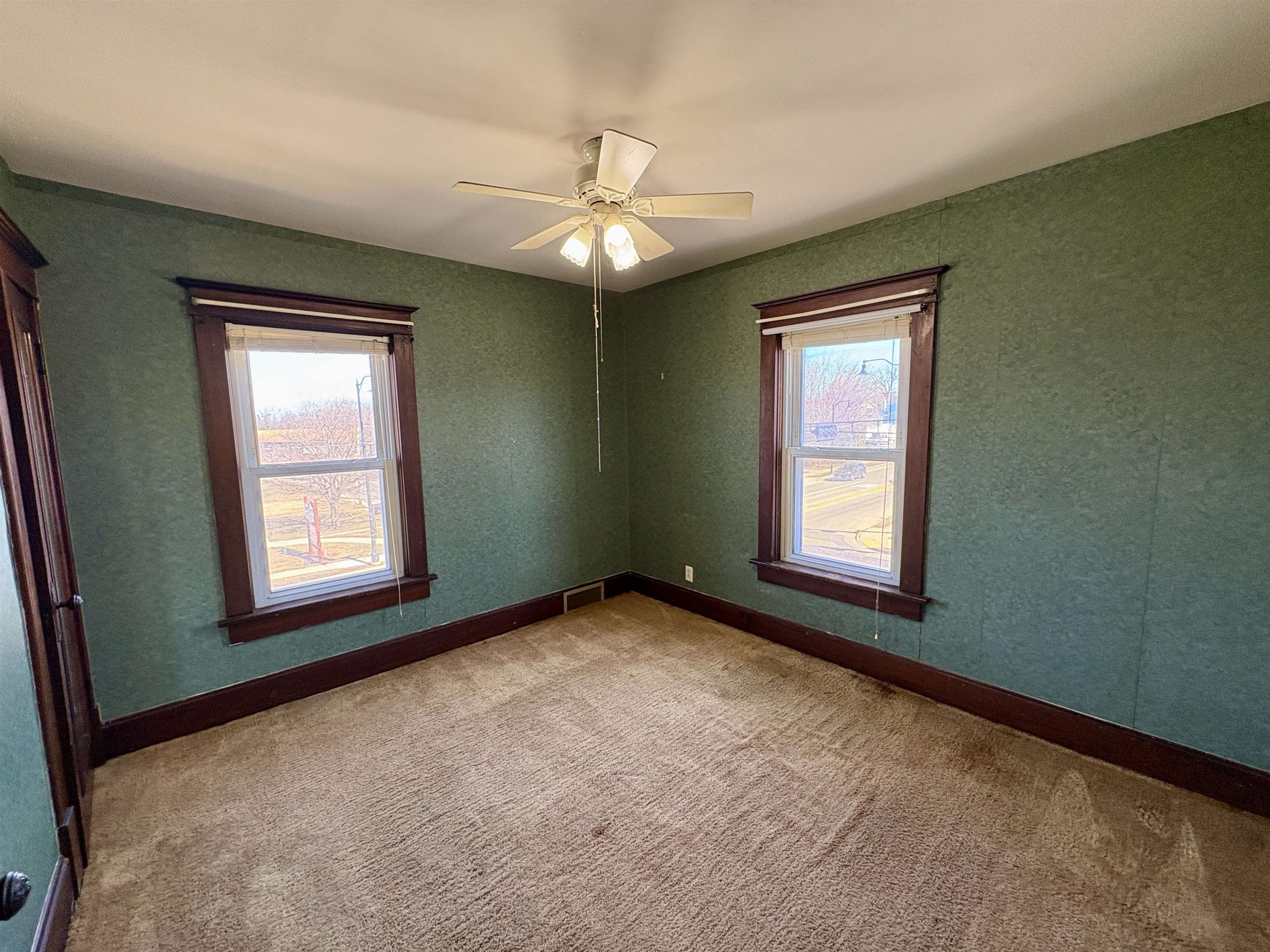 903 13th Avenue Monroe, WI 53566 - Photo 27 of 33