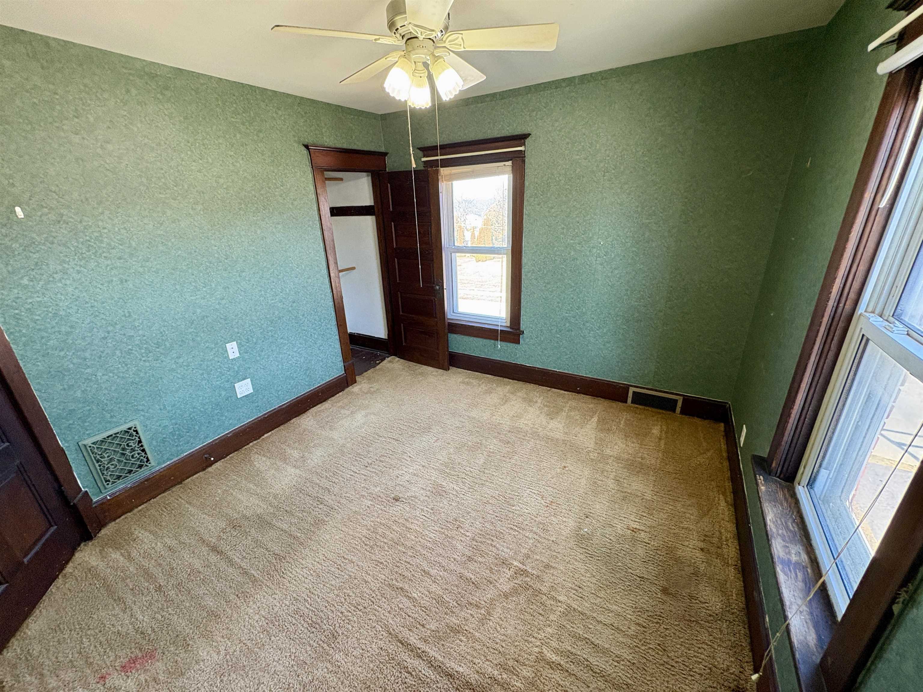 903 13th Avenue Monroe, WI 53566 - Photo 28 of 33
