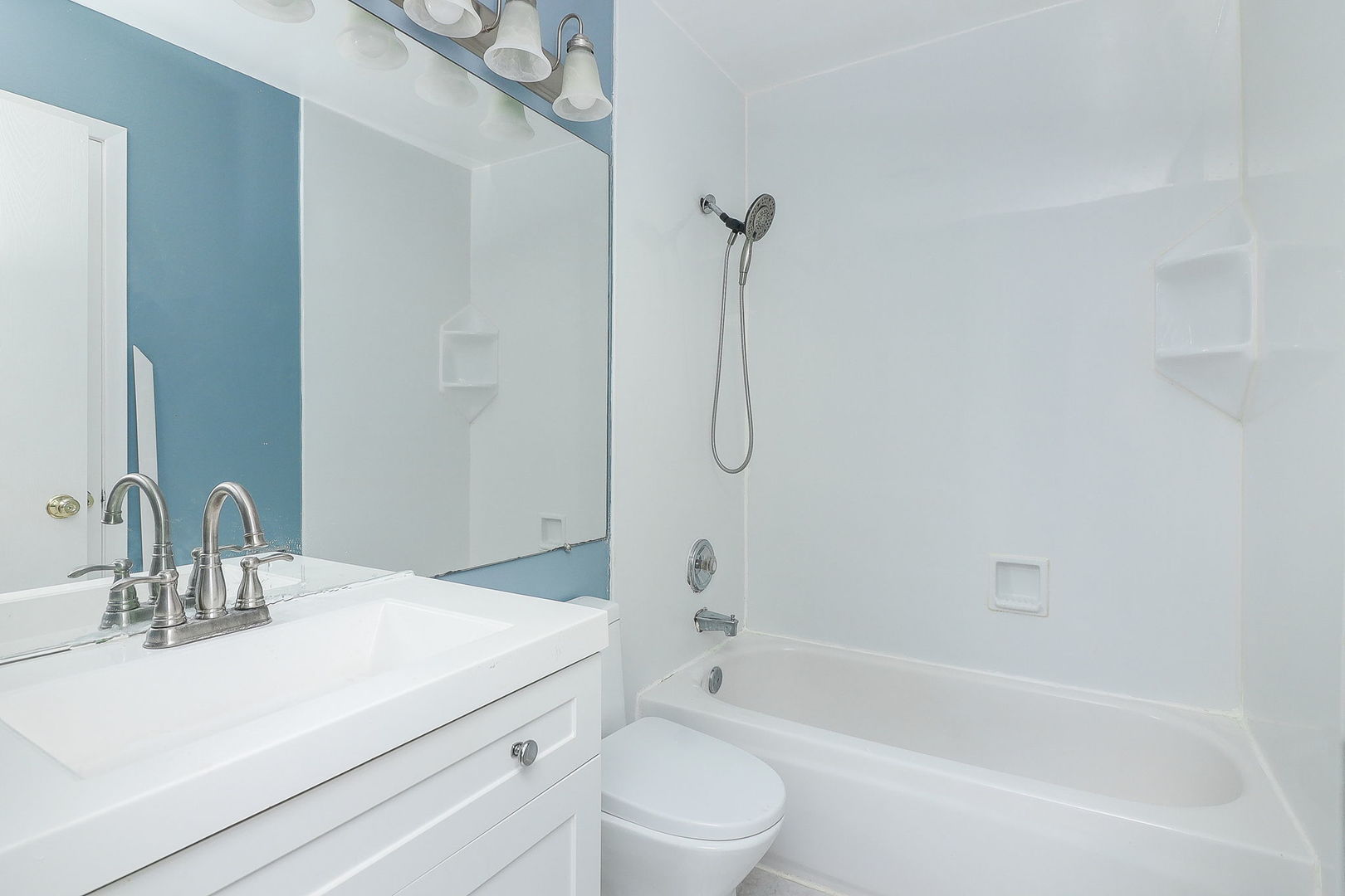7320 Trent Road Downers Grove, IL 60516 - Photo 13 of 14