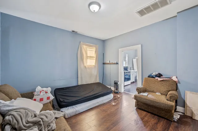 $175,000 | 8420 South Burley Avenue, Chicago, IL 60617