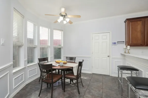 $667,000 | 4256 Childress Street, Houston, TX 77005