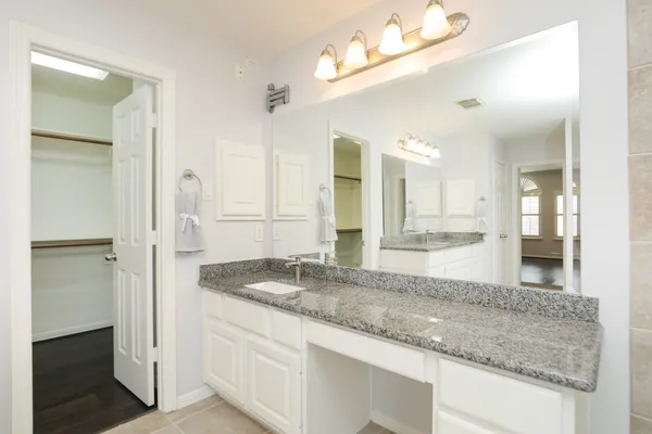 $667,000 | 4256 Childress Street, Houston, TX 77005