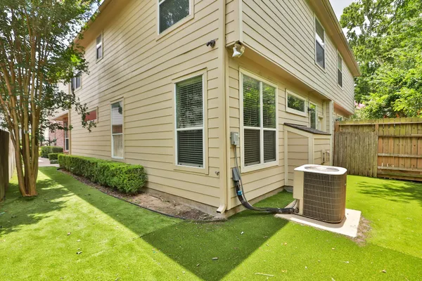 $667,000 | 4256 Childress Street, Houston, TX 77005