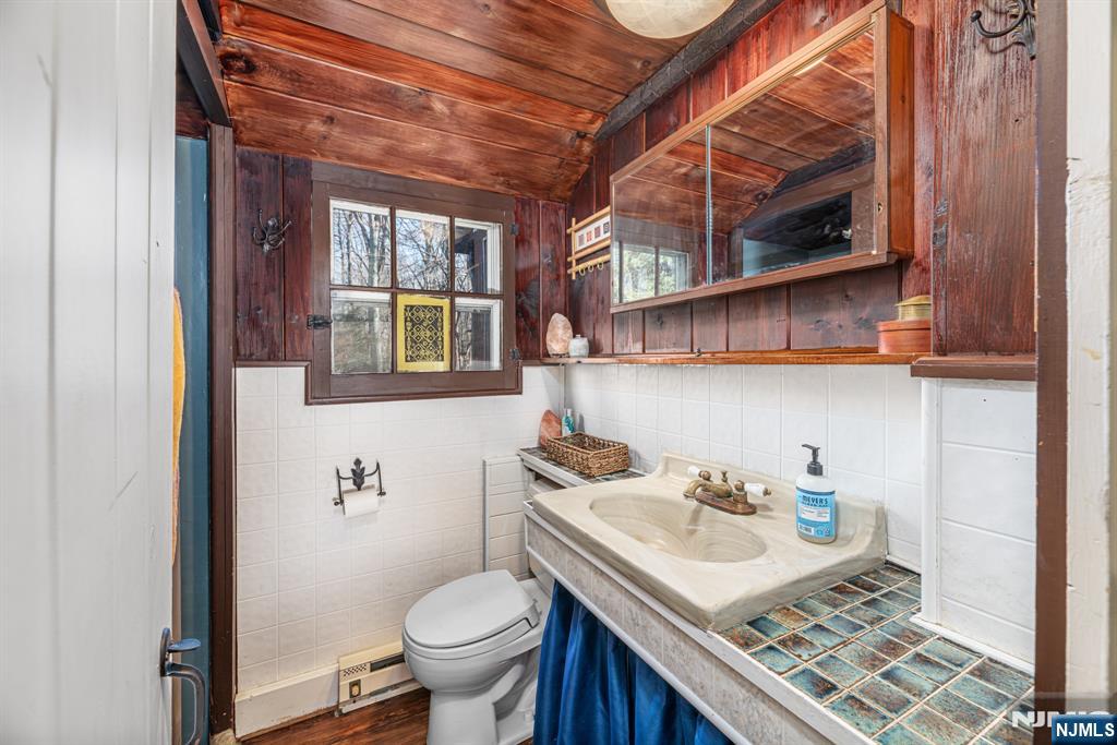 3 Hillspring Road Sparta, NJ 07871 - Photo 11 of 17