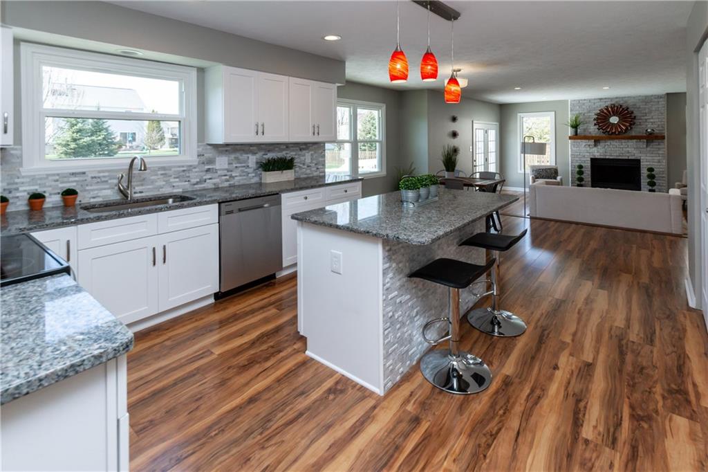 9912 Mapleton Court Fishers, IN 46037 - Photo 4 of 24 Gallery Image 4
