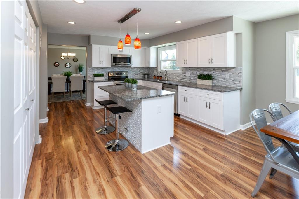 9912 Mapleton Court Fishers, IN 46037 - Photo 5 of 24 Gallery Image 5