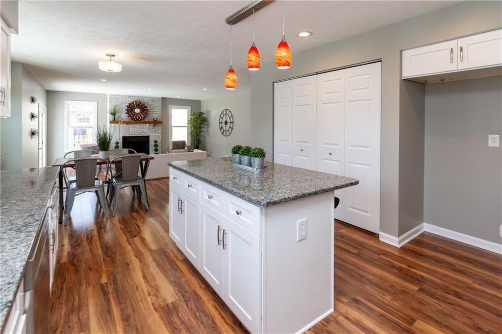 9912 Mapleton Court Fishers, IN 46037 - Photo 10 of 24 Gallery Image 10