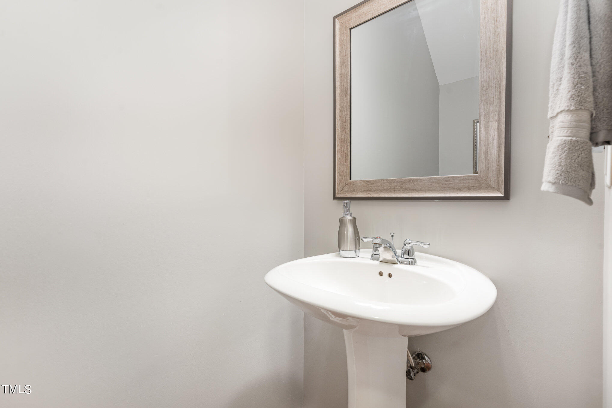 1506 Holly Grove Way Durham, NC 27713 - Photo 15 of 25 Half Bath