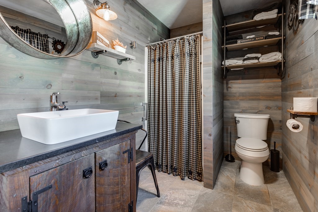 253 Providence Road Northbridge, MA 01588 - Photo 24 of 42 Gallery Image 24