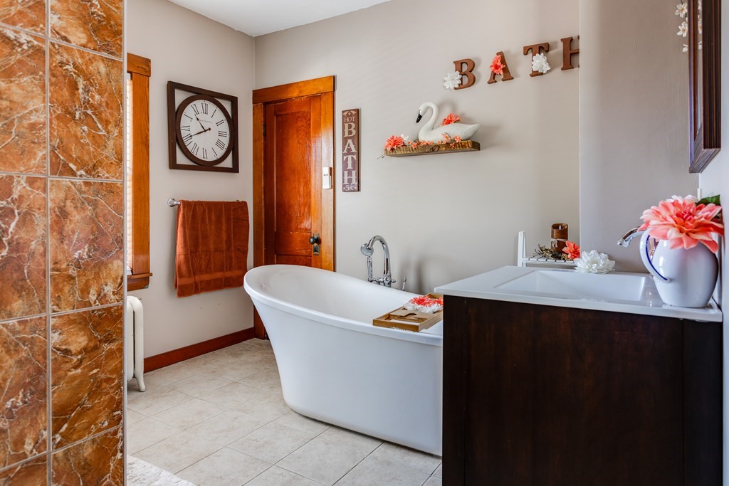 253 Providence Road Northbridge, MA 01588 - Photo 34 of 42 Gallery Image 34