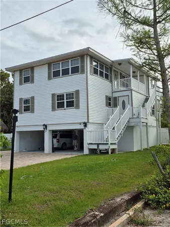 $2,600 | 254 Palermo Circle, Fort Myers Beach, FL 33931