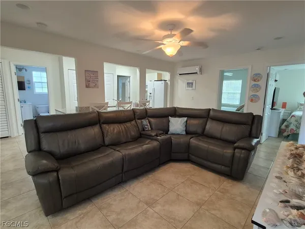 $2,600 | 254 Palermo Circle, Fort Myers Beach, FL 33931