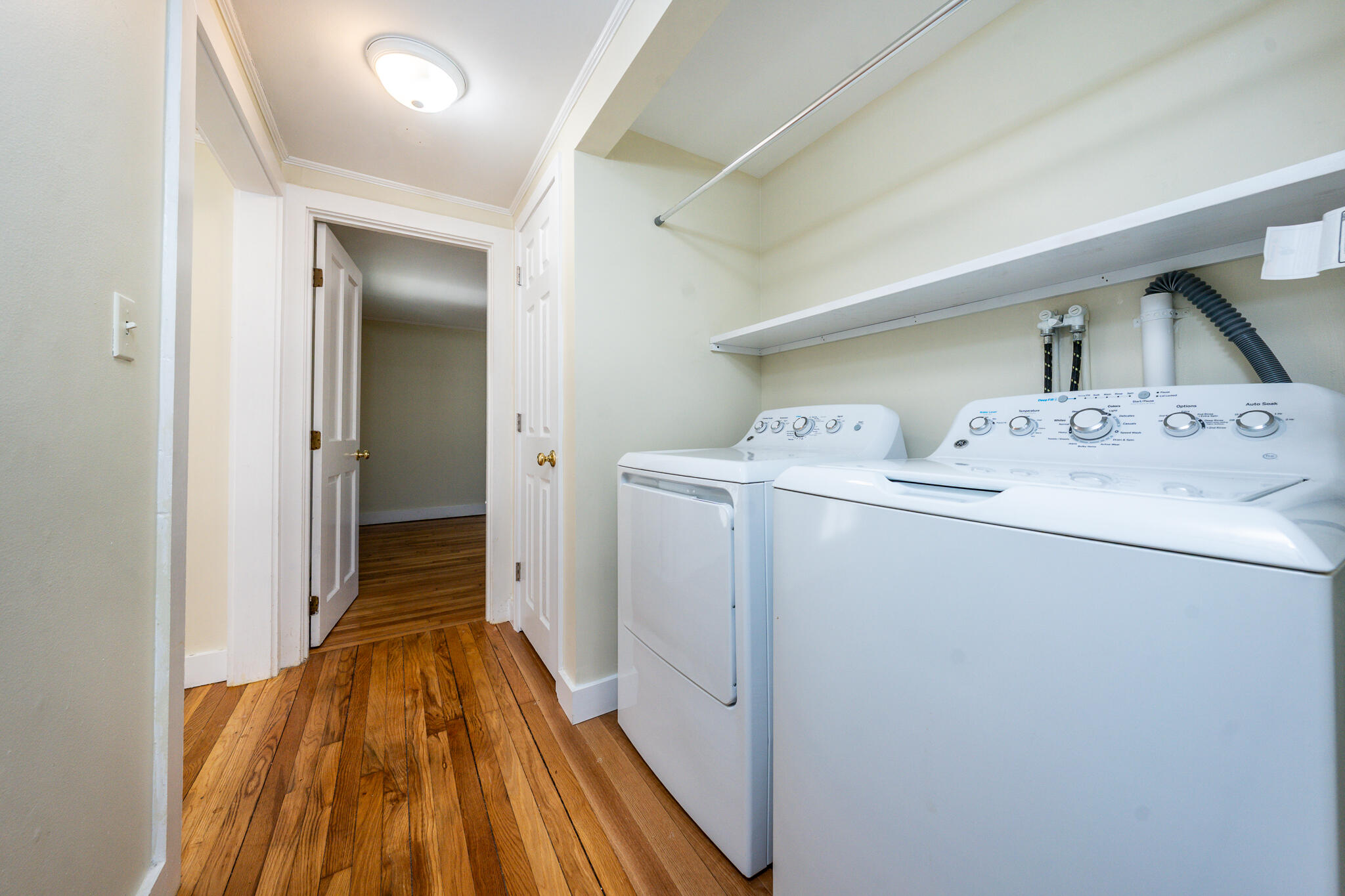 54 Murphy Road Hyannis, MA 02601 - Photo 27 of 30 a utility room with dryer and washer
