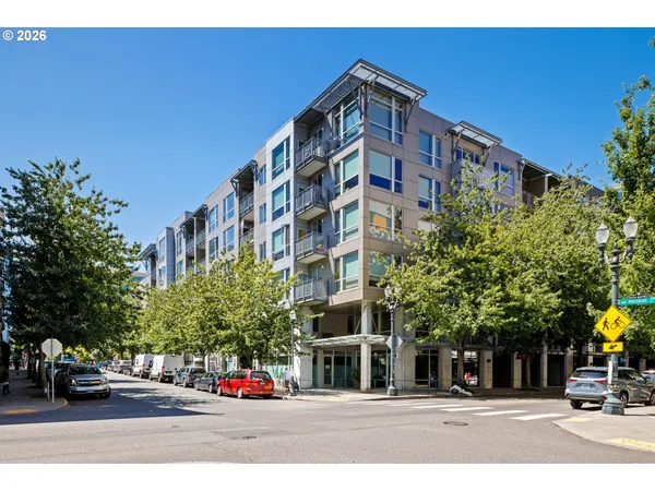 $179,000 | 1125 Northwest 9th Avenue, Unit 405, Portland, OR 97209