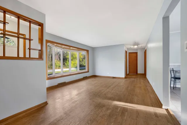 $279,900 | 11257 South Pacific Drive, Worth, IL 60482