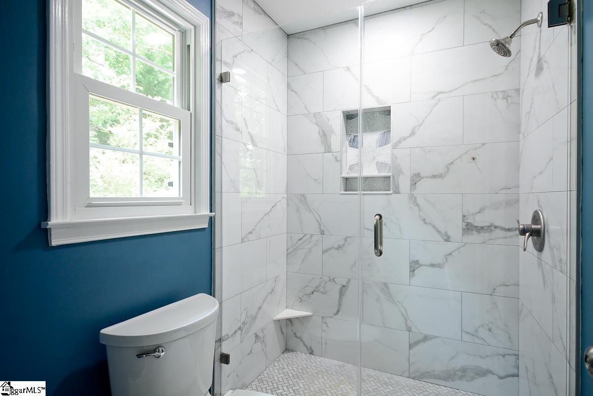 109 Cobblestone Road Greenville, SC 29615 - Photo 35 of 36 Gallery Image 35