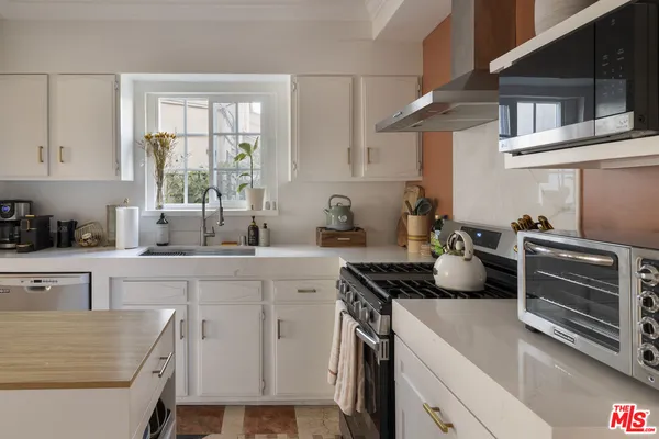 $7,500 | 804 Pacific Avenue, Unit 1/2, Venice, CA 90291