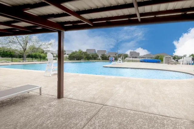 $2,450 | 320 Creek Drive, Unit 302, Dripping Springs, TX 78620