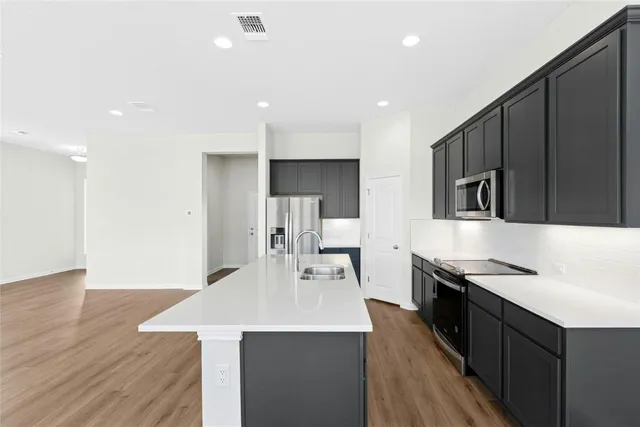 $2,450 | 320 Creek Drive, Unit 302, Dripping Springs, TX 78620