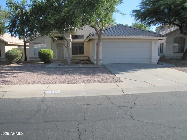 a house view with a outdoor space