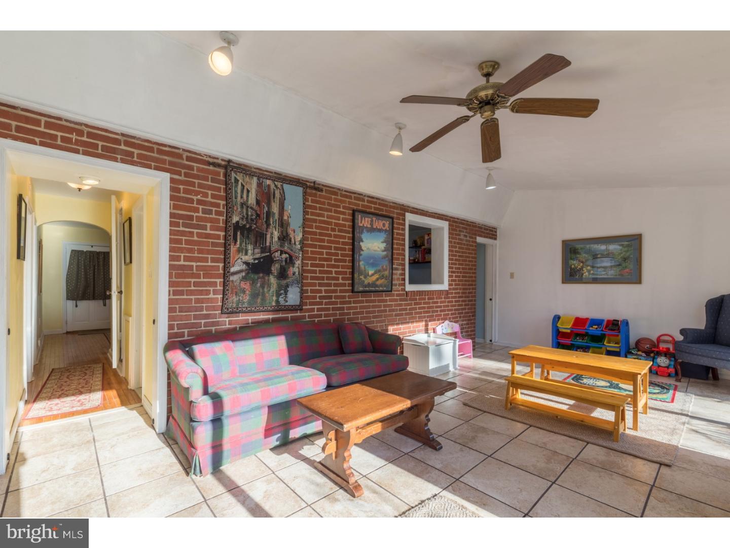 384 Old Eagle School Road Wayne, PA 19087 - Photo 8 of 18 Sun Room