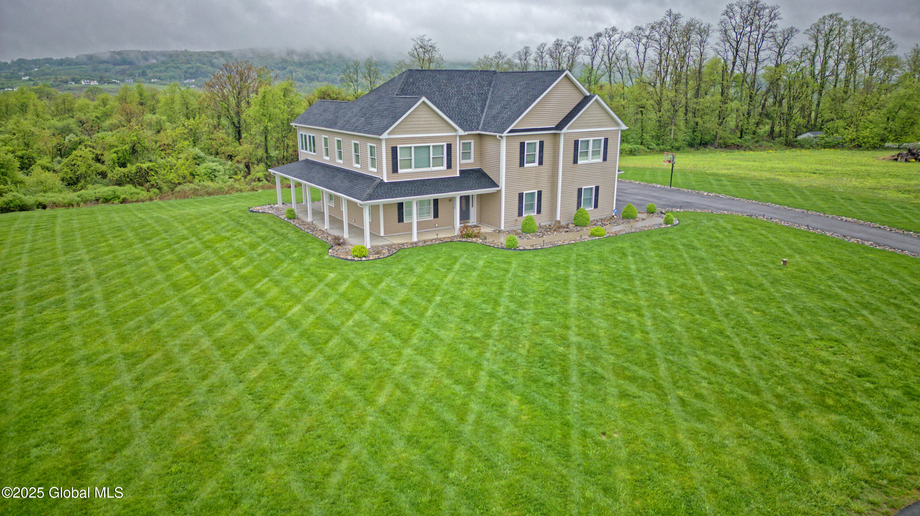 23 Quaker Hill Road Milton, NY 12547 - Photo 3 of 75 0 Air Front 3