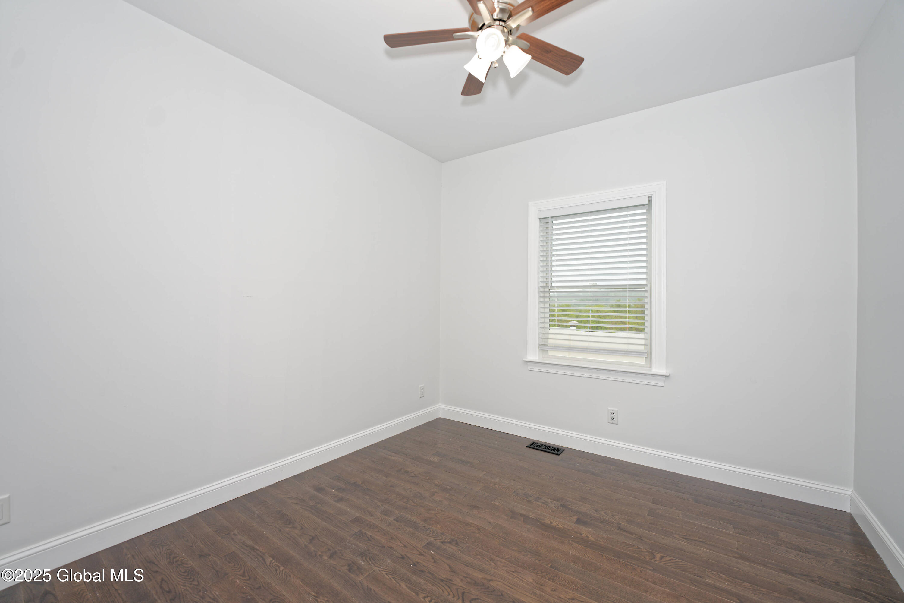 23 Quaker Hill Road Milton, NY 12547 - Photo 36 of 75 8 Bedroom 1