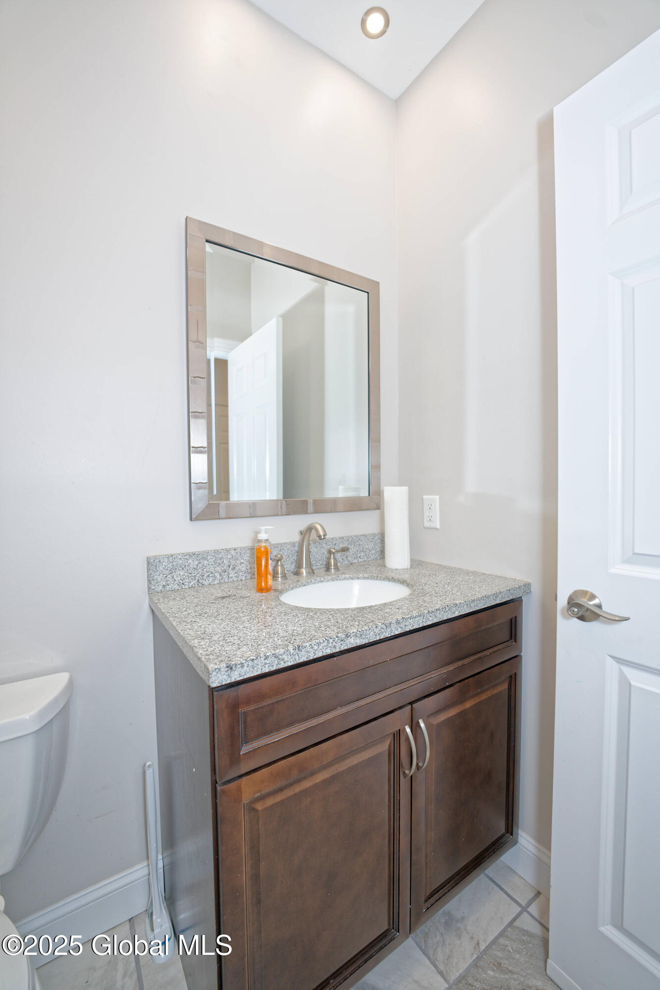 23 Quaker Hill Road Milton, NY 12547 - Photo 46 of 75 9 Bathroom 3