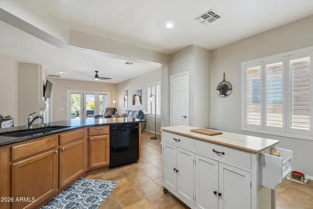 $429,900 | 10134 East Meandering Trail Lane, Gold Canyon, AZ 85118