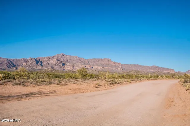 $429,900 | 10134 East Meandering Trail Lane, Gold Canyon, AZ 85118