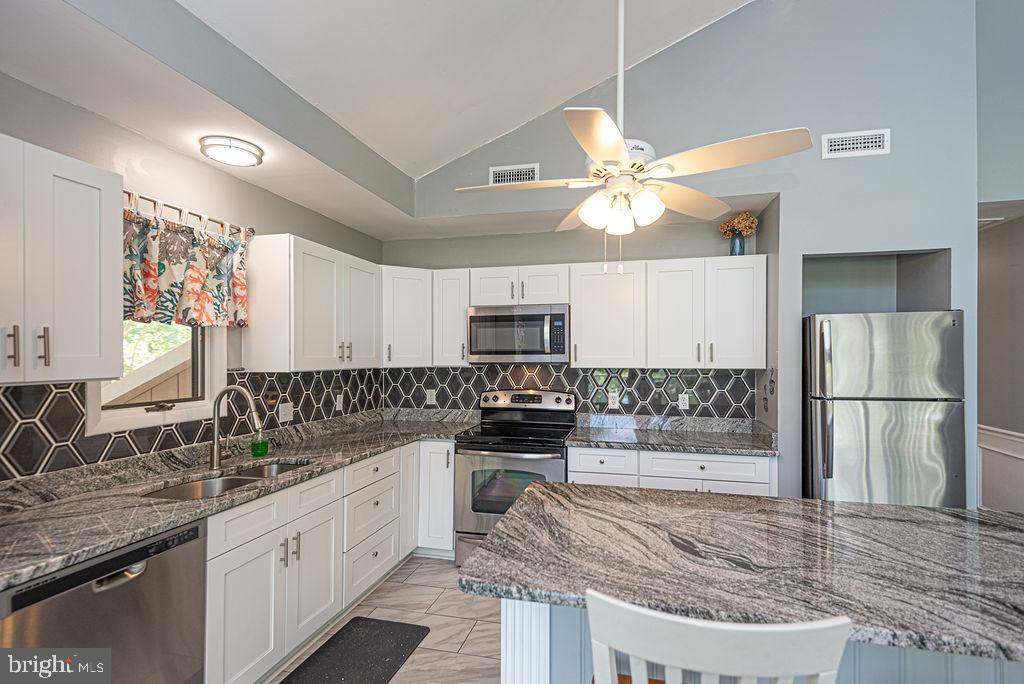 63 Drawbridge Road Ocean Pines, MD 21811 - Photo 21 of 102