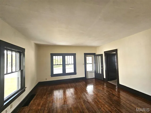 $210,000 | 971 Boone Street, Troy, MO 63379