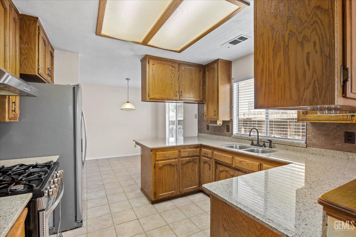 Undisclosed Address Visalia, CA 93292 - Photo 11 of 27